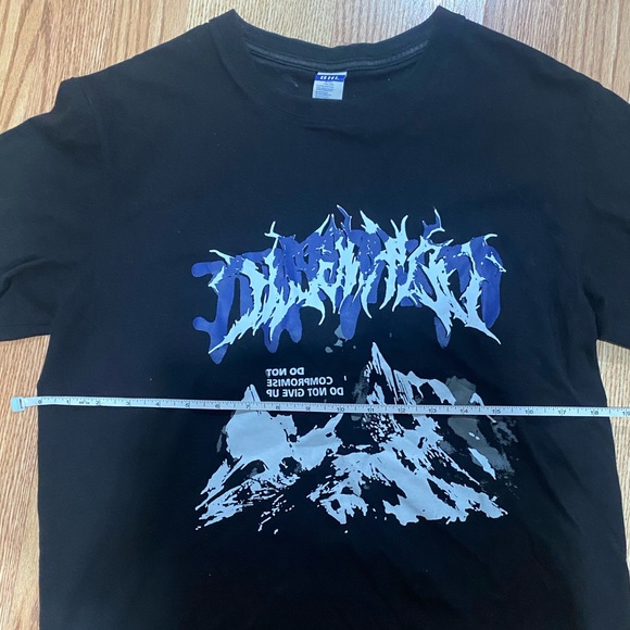 Black Purple Graphic Tee Vintage Style - Picture 3 of 4